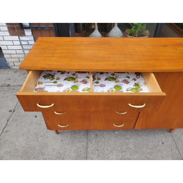 1950s Vintage Mid-Century Credenza For Sale - Image 9 of 12