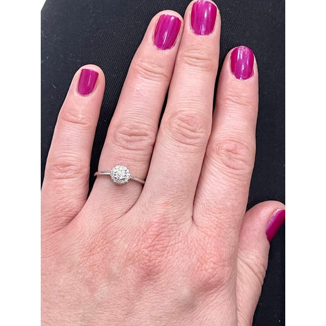 Diamond 0.6 Carat Traditional Ring/Band 14 Karat White Gold, Halo Ring For Sale - Image 9 of 18