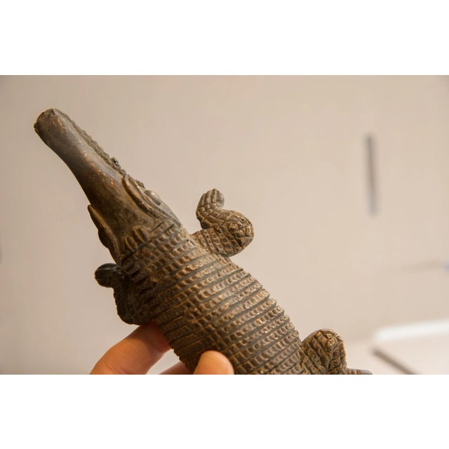 Vintage African Crocodile Sculpture For Sale In New York - Image 6 of 8