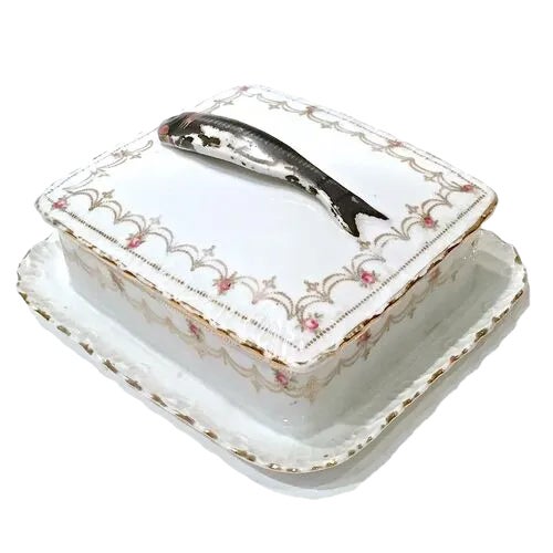 Antique Austrian Victoria porcelain floral box with hand-painted sardine handle. Hand-painted floral design with gilt...