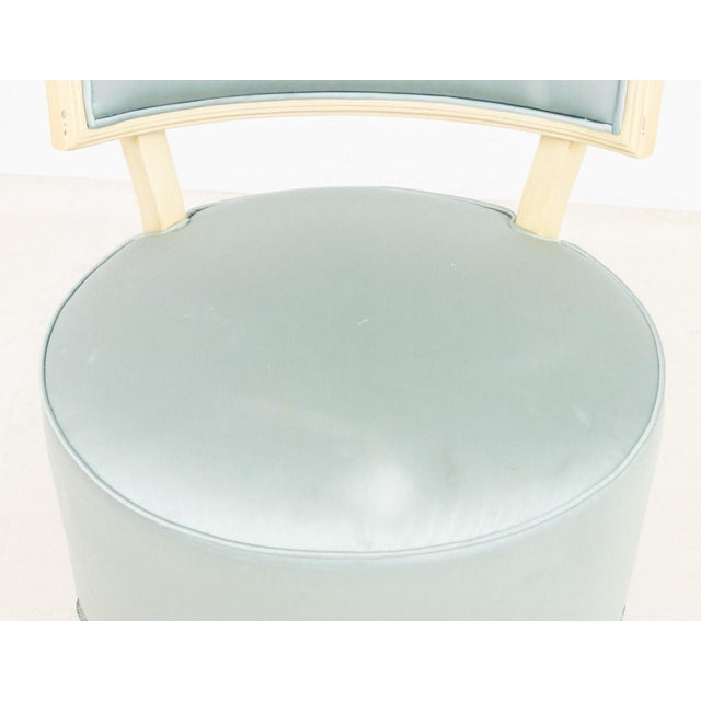 Dorothy Draper Dorothy Draper Style White Painted Vanity Chair For Sale - Image 4 of 7