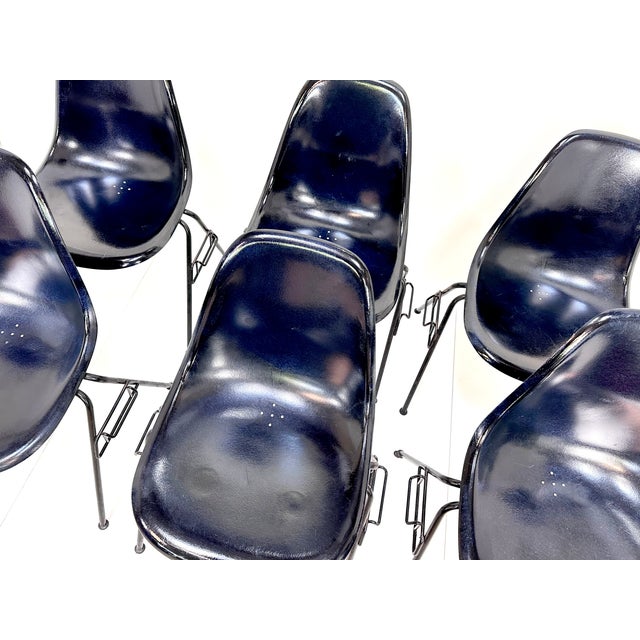 Industrial Early DSS Fiberglass Outdoor and Indoor Version Stacking Side Chairs by Charles & Ray Eames for Herman Miller, 1950s, Set of 6 For Sale - Image 3 of 18