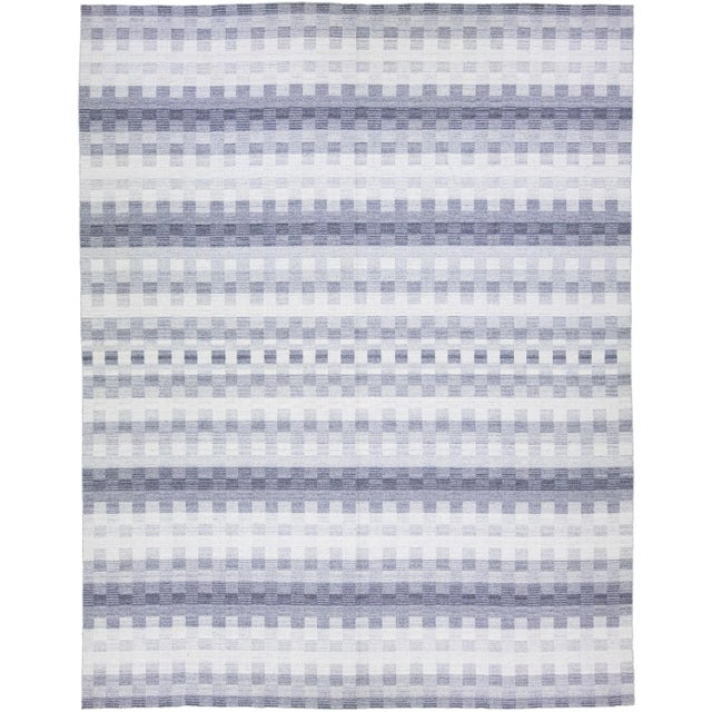 2010s Gray Modern Kilim Flatweave Wool Rug With Geometric Design For Sale - Image 9 of 9