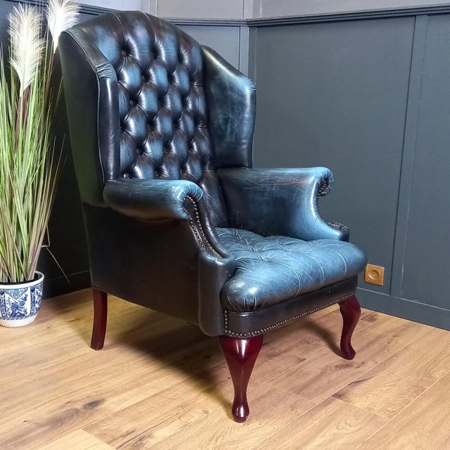 Chesterfield Barrelback Blue Club Chair, 1970s For Sale - Image 13 of 18