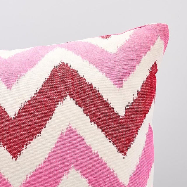 This pillow features Vedado Ikat (Item# 79461, VEDADO IKAT FABRIC) with a knife edge finish. This happy ikat chevron...