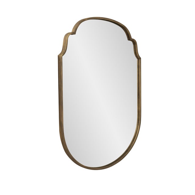 Elegant yet understated, the Maison Curve Mirror brings classic charm to contemporary spaces. Its gently contoured frame...