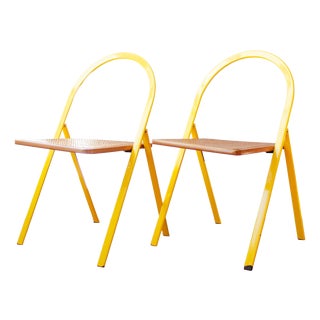 Vintage Folding Chairs in Yellow Lacquered Metal and Caning by Giorgio Cattelan for Cidue, 1970s, Set of 2 For Sale