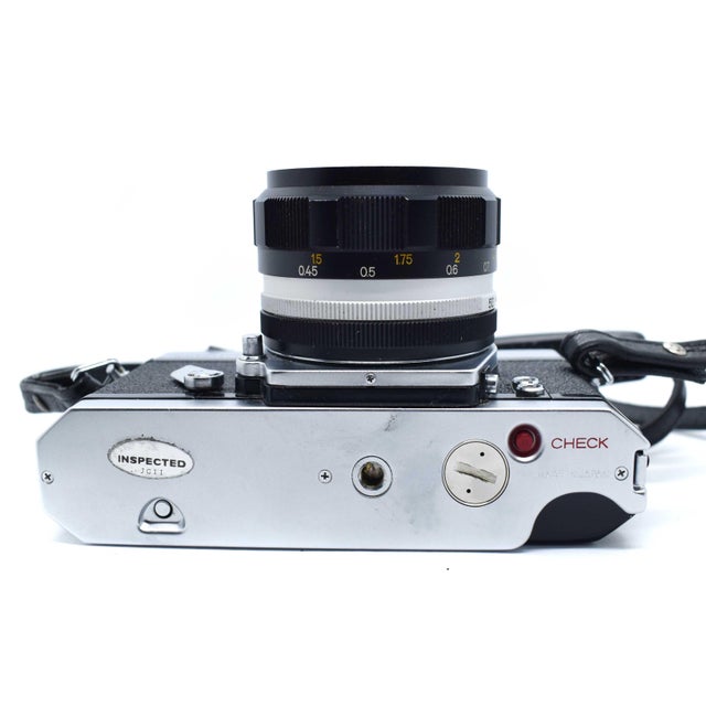 Black 1960's Konica Autoreflex T 35mm SLR Camera With Hexanon 52mm Lens With Original Shoulder Starp For Sale - Image 8 of 11