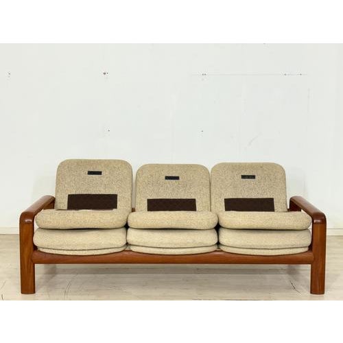 For sale is this beautiful vintage sofa from the Danish manufacturer Dyrlund. The frame is made of high-quality, solid...