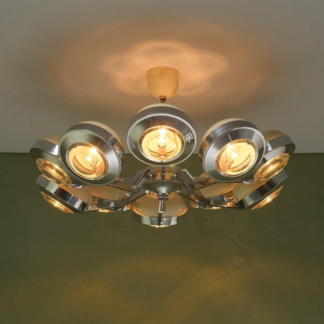 Oscar Torlasco Large Round 10-Armed Chandelier with Glass Lens Diffusors by Oscar Torlasco, Italy, 1970s For Sale - Image 4 of 13