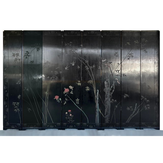 Black Mid 20th Century Monumental Chinese Lacquered 8-Panel Coromandel Screen Depicting Court Scenes For Sale - Image 8 of 18