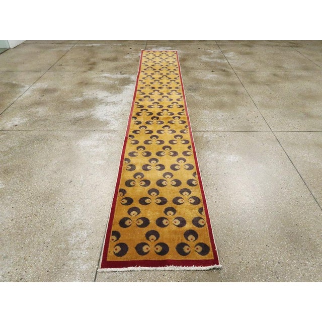 Galerie Shabab Colletion Mid-20th Century Turkish Art Deco Runner For Sale - Image 4 of 9