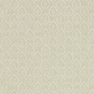 Sanderson Fencott Wallpaper in Cream For Sale