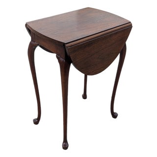 Mid 20th Century Baker Furniture Solid Mahogany Traditional Style 26" Pembroke Drop Leaf Accent End Table For Sale
