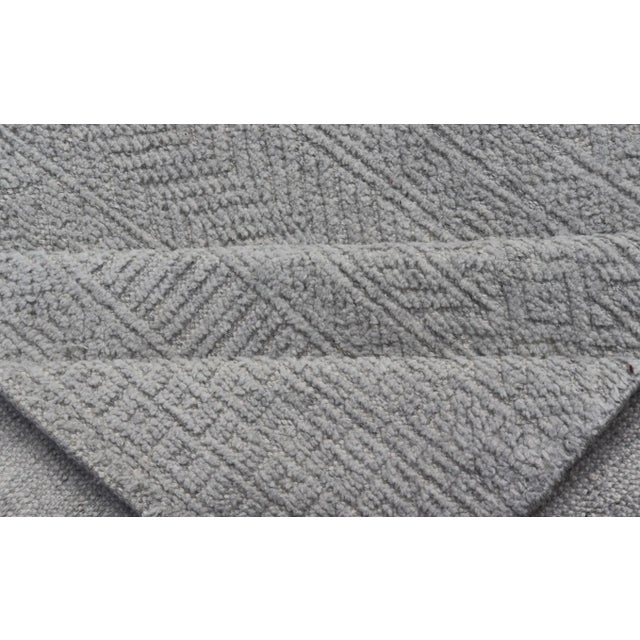 Modern Hand-Knotted Oushak Rug in Wool With Sub-Geometric Design in Cream & Neutrals For Sale - Image 9 of 11