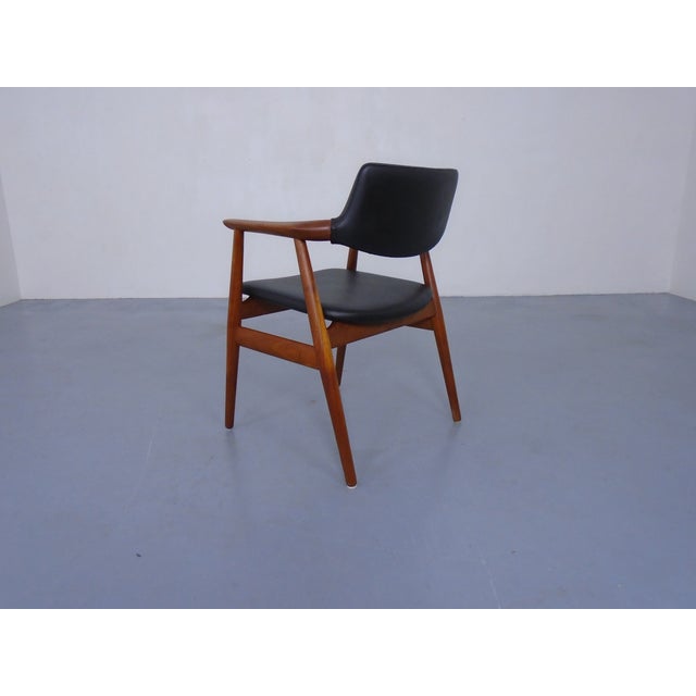 Wood GM 11 Teak Armchair by Svend Aage Eriksen of Glostrup, Denmark, 1960s For Sale - Image 7 of 11
