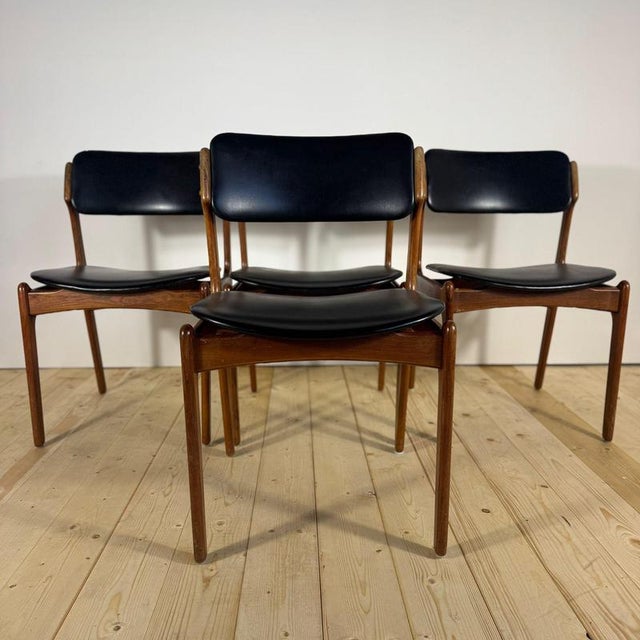 Vintage Rosewood Chairs by Erik Buch, 1960s, Set of 4 For Sale - Image 3 of 11