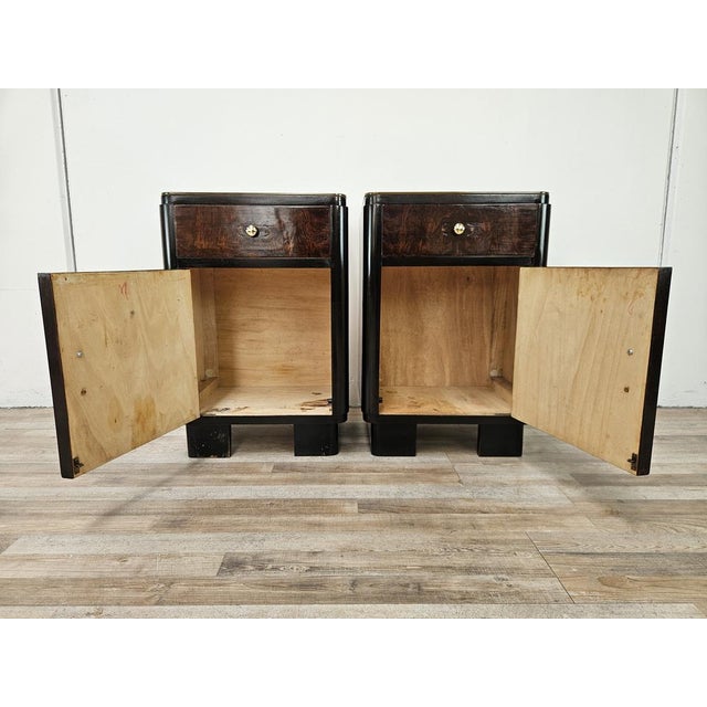 Art Deco Bedside Tables in Walnut Burl with Pink Glass Tops, 1940, Set of 2 For Sale - Image 10 of 16