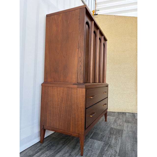 Mid-Century Modern Fully Refinished Mid Century Modern Sculpted Highboy Dresser. Circa 1960s. For Sale - Image 3 of 18