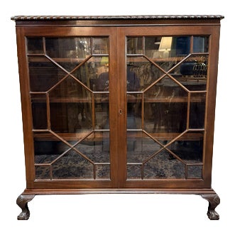 Edwardian Style Display Cabinet in Glazed Mahogany For Sale