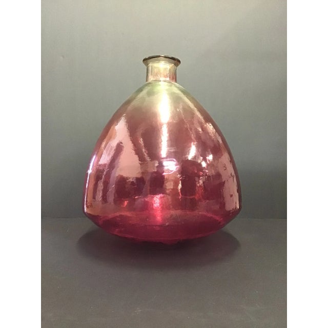 Contemporary Vintage Ombré Rose Colored Molded Glass Vase. For Sale - Image 3 of 6
