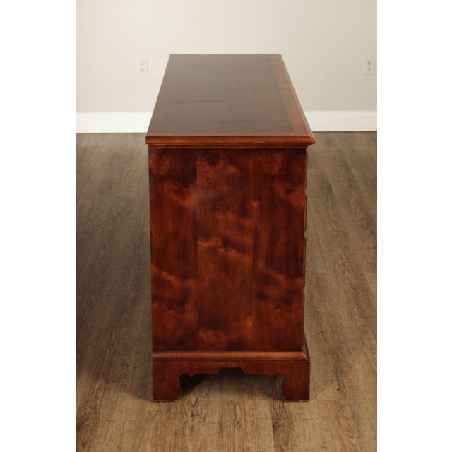 Henredon Aston Court Georgian Style Burled Mahogany Ten Drawer Dresser For Sale - Image 14 of 18