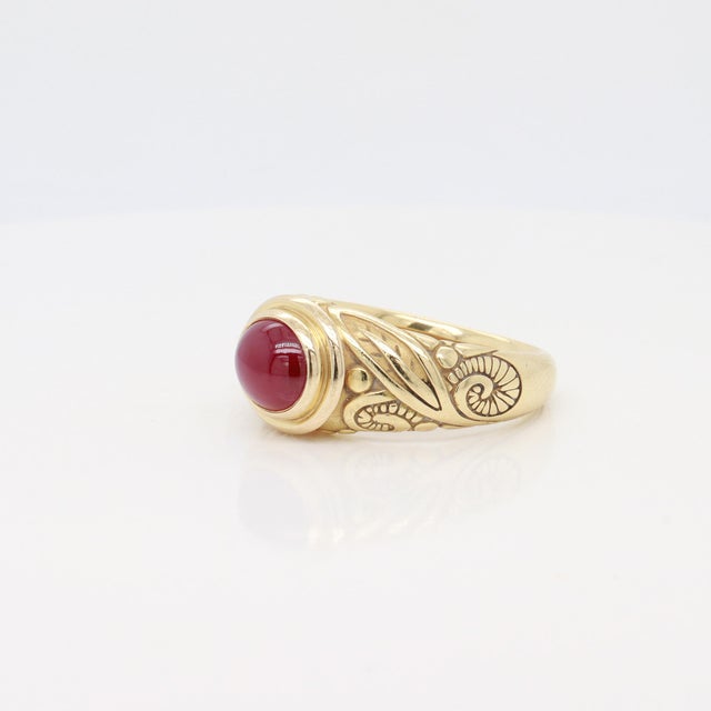 Renaissance Style 18k Gold & Ruby Cabochon Cocktail Ring For Sale In Philadelphia - Image 6 of 12