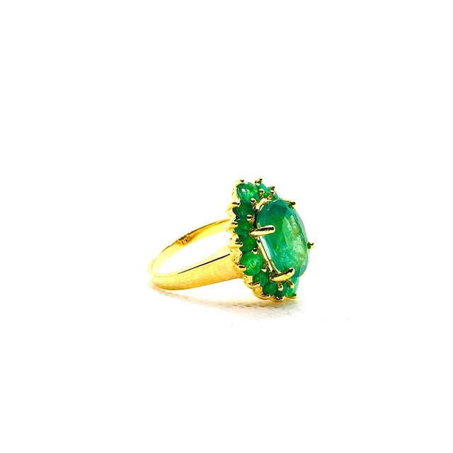 Bochic “Capri” Vintage Natural Retro Emerald Ring Set In 18K Gold & Silver For Sale - Image 10 of 12