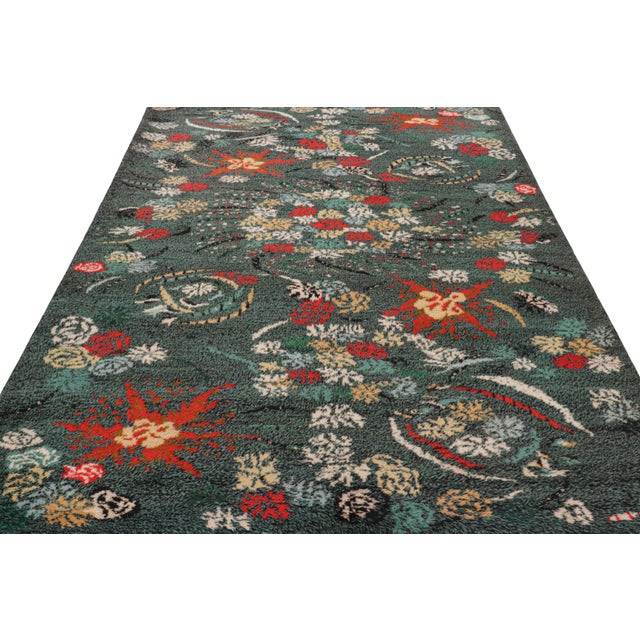1960s Vintage Turkish Rug With Polychromatic Floral Patterns, From Rug & Kilim For Sale - Image 5 of 8