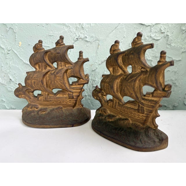 Mid-Century Modern Vintage Cast Iron Spanish Galleon Bookends, Pair, Pat. 1928 Nautical Maritime Library Decor For Sale - Image 3 of 9