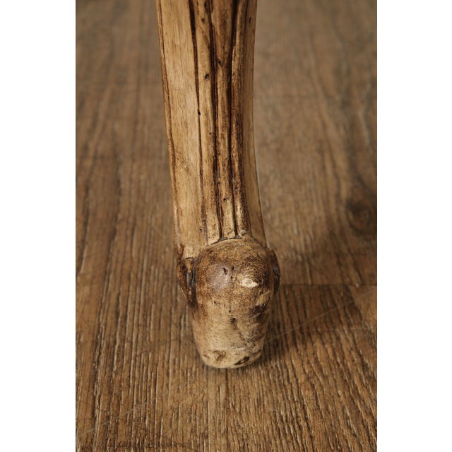 Late 20th Century Italian Rococo Style Antiqued Window Bench For Sale - Image 11 of 18