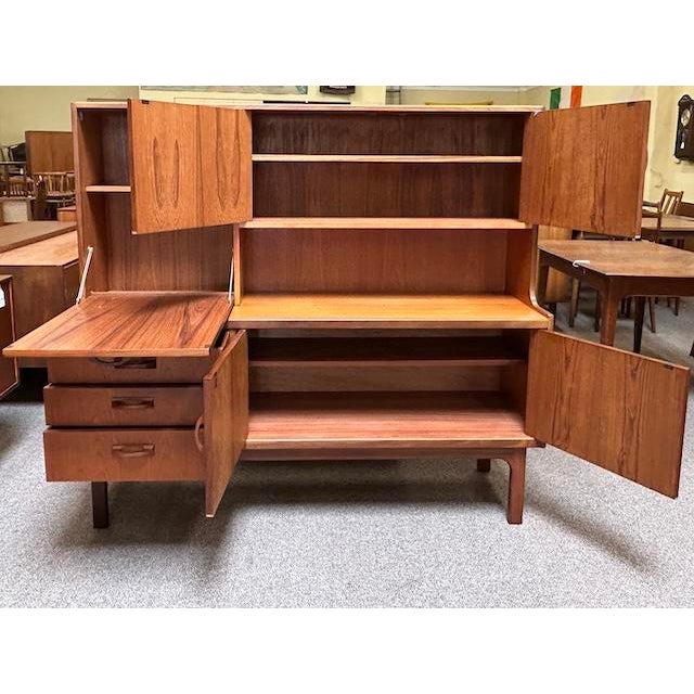 Mid Century Modern Teak Midboard W/ Drop Front Bar by G-Plan c.1960 For Sale - Image 9 of 12