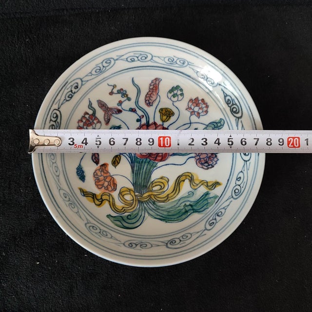 Chinese Ceramic Plate,Famille Rose Porcelain Plate Hand Painted Flower Bouquet Pattern For Sale - Image 11 of 11