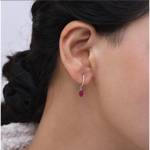 1.02 Cts Natural ruby earring in 18k gold For Sale - Image 18 of 18