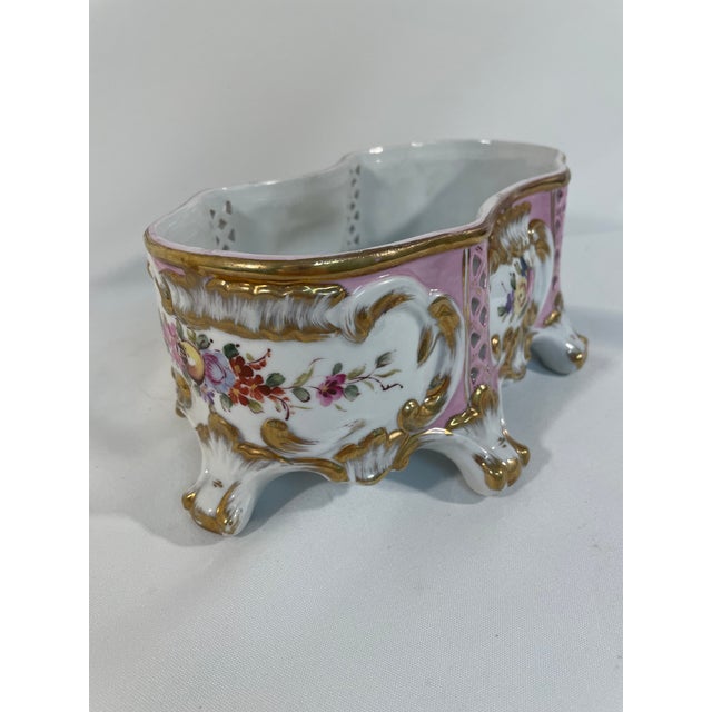 Mid 20th Century French Sorelle Gilded Porcelain Footed Jardiniere Cachepot For Sale - Image 4 of 16