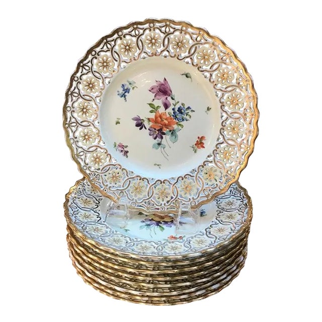 1930s Set of 9 Hand Painted and Reticulated Accent Plates For Sale