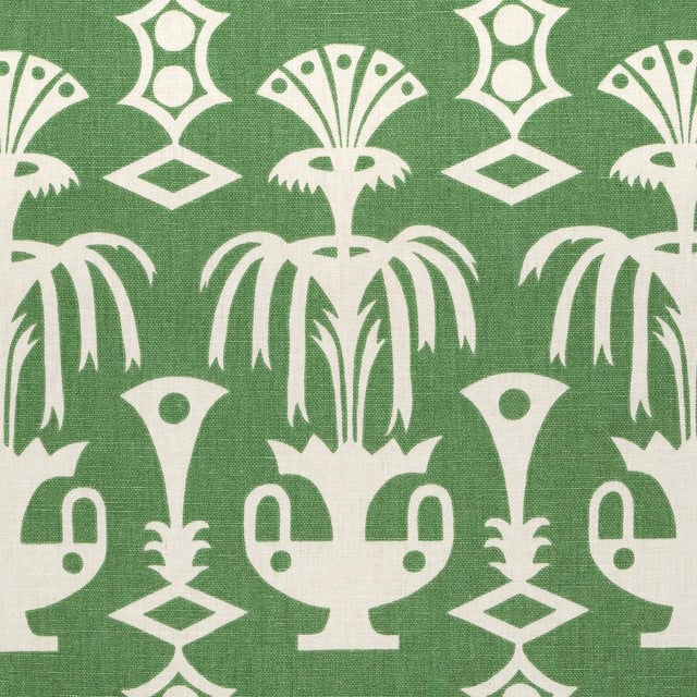 Abstract SAMPLE - Schumacher X Drusus Tabor Fountain Grass Fabric In Green For Sale - Image 3 of 4