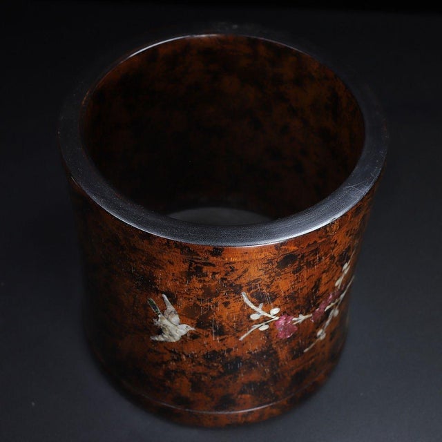 Vintage Chinese Huali Rosewood Brush Pot | Mother-of-Pearl Inlaid Bird & Flower Motif For Sale In Los Angeles - Image 6 of 10
