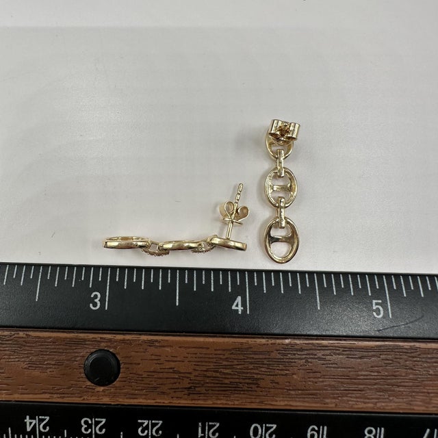 Early 21st Century Diamond Link Earrings in 14kt Yellow Gold – 0.15ctw, 3.32g, New Condition, A Pair For Sale - Image 5 of 5