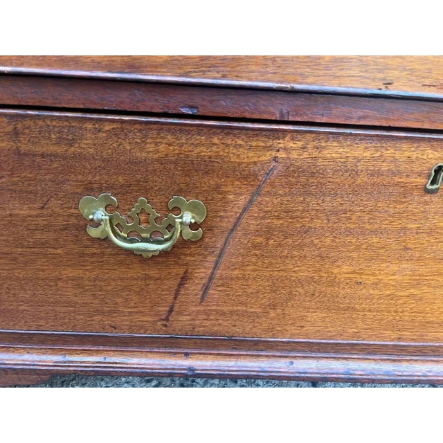 18th Century George III Mahogany Chest of Drawers For Sale - Image 10 of 12