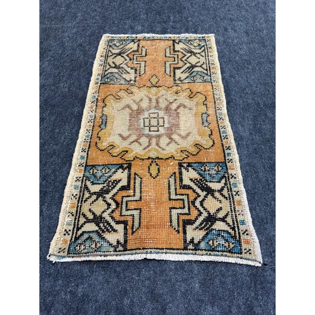 Turkish Yastik Rug 1'7" x 2'10" For Sale - Image 4 of 5