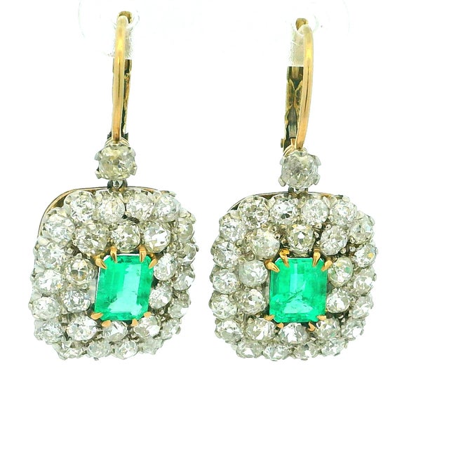 Victorian Platinum and Gold Emerald & Diamond Drop Earrings, 1890s For Sale - Image 9 of 10