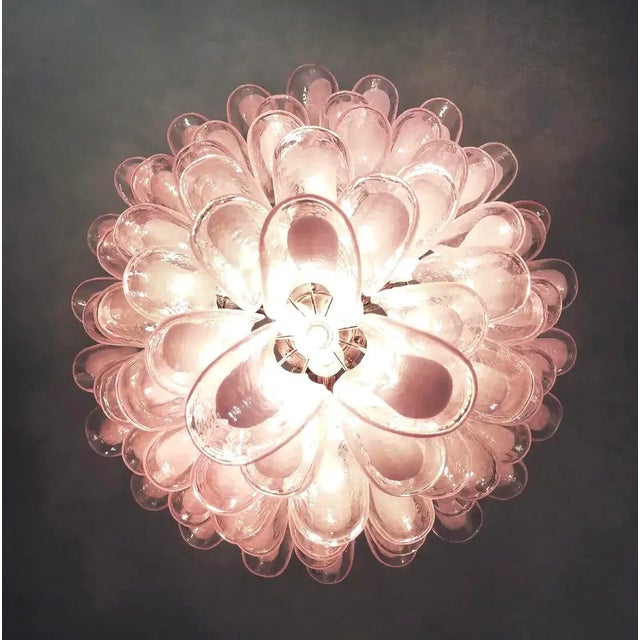 DUTIES FREE ELECTIRCAL SYSTEM ADAPTED EU/US/AU Huge Italian Murano chandelier made by 75 glass petals (pink and white...