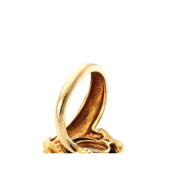 Mid 20th Century Carrera y Carrera Panther Ring Diamond Onyx Ruby 18K Yellow Gold Size 5 For Sale - Image 4 of 4