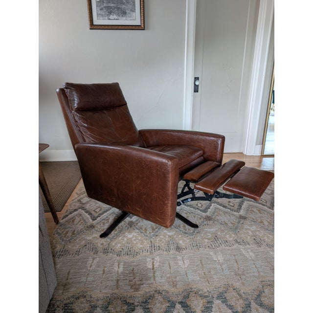 2020s Set of 2 American Leather Recliners For Sale - Image 5 of 13