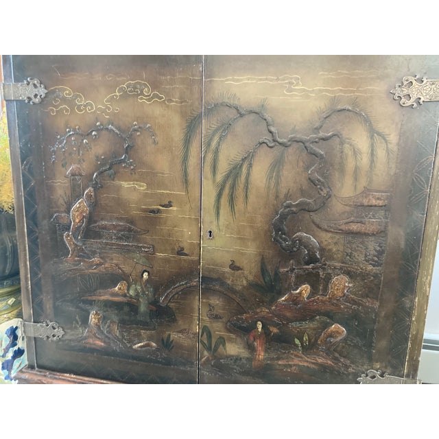Chinoiserie Chinoiserie Cabinet on Base Early to Mid 20th Century For Sale - Image 3 of 8