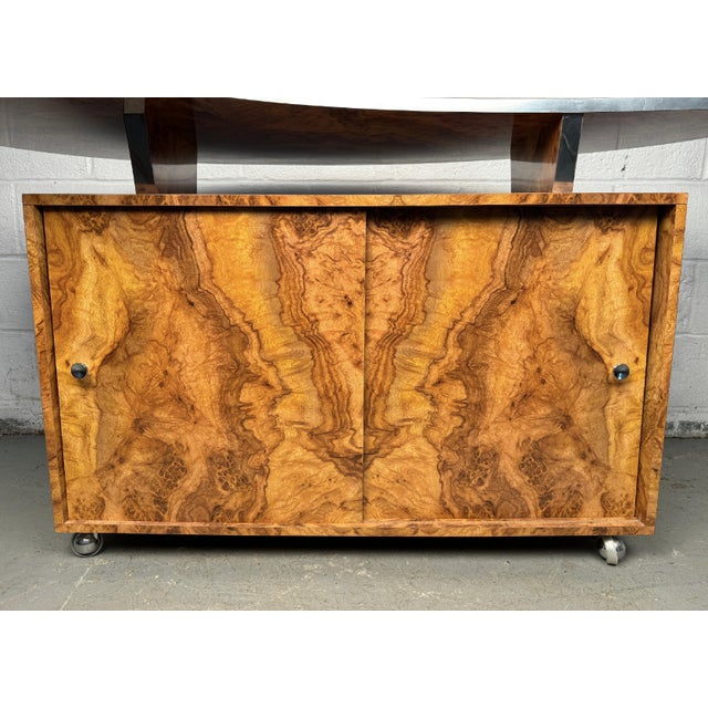 1960s Mid-Century Modern Burl Laminate Rolling Bar For Sale - Image 11 of 12