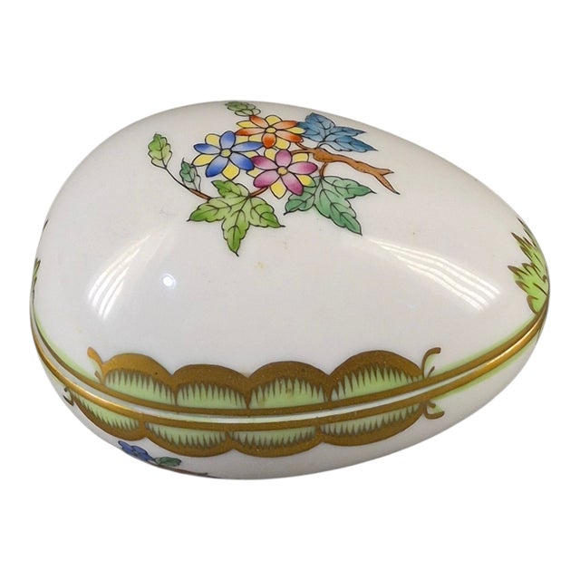 Herend Queen Victoria Pattern Fine Porcelain Hand Painted Floral Egg Trinket Box For Sale - Image 9 of 9