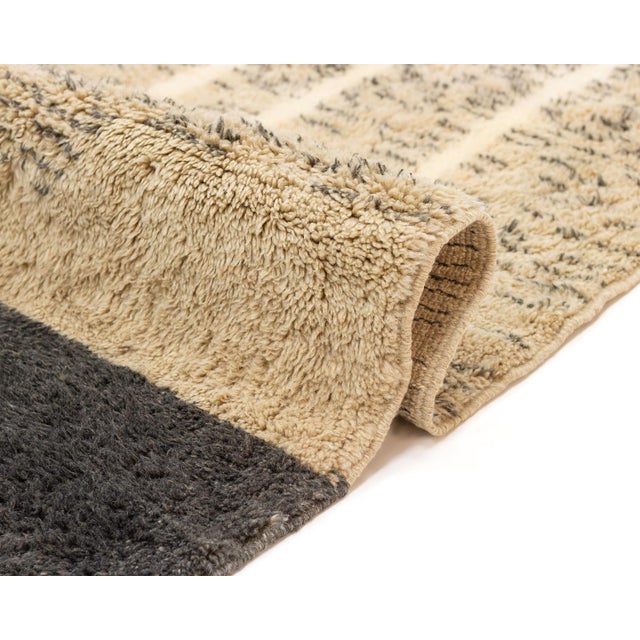 Early 21st Century Hand-Knotted Wool Premium Rug by Azele Studio For Sale - Image 5 of 10