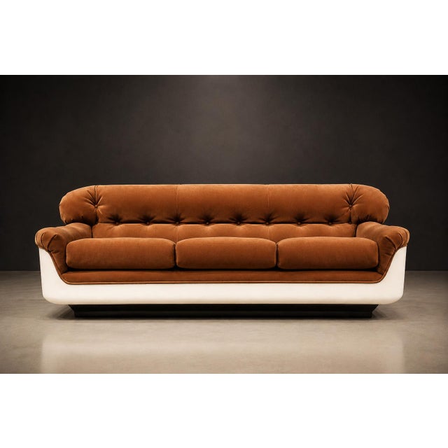 Jorge Zalszupin Brazilian Modern “Vip” Sofa in Fiberglass & Mohair by Jorge Zalszupin, 1973 For Sale - Image 4 of 16